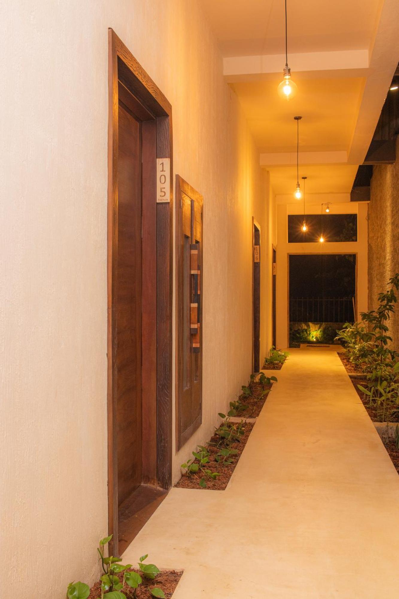 Spicepeek Boutique Hotel Cmb Airport คาตุนายากา ภายนอก รูปภาพ